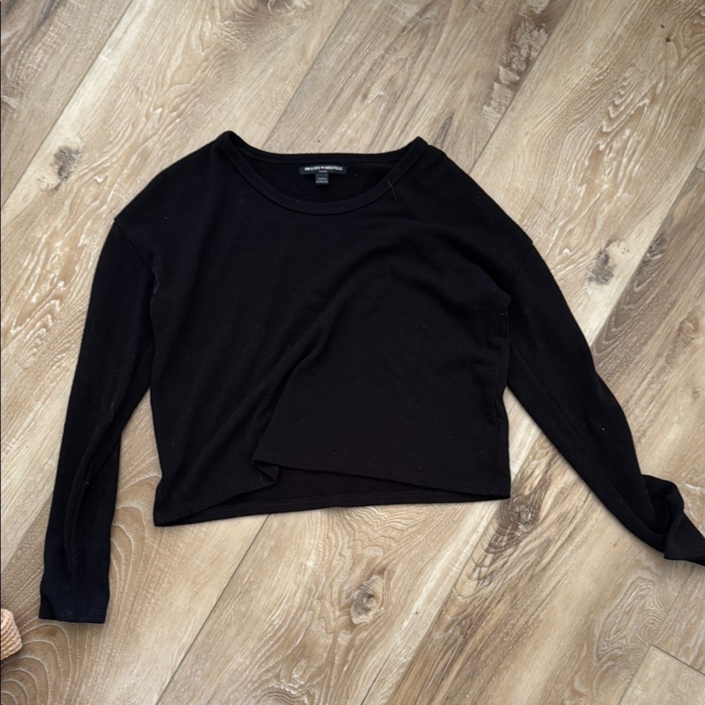 BRANDY MELVILLE Black Long Sleeve Women's Crop Top